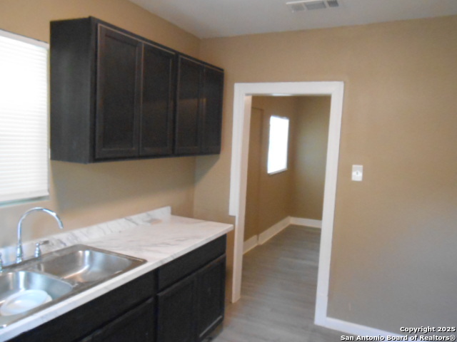 Image 21 of 32 For 2051 Martin Luther King