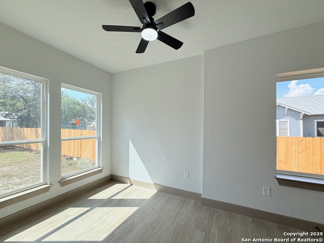 Image 22 of 38 For 1048 Gibbs