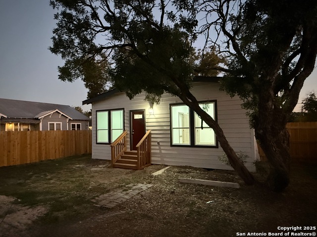 Image 27 of 38 For 1048 Gibbs