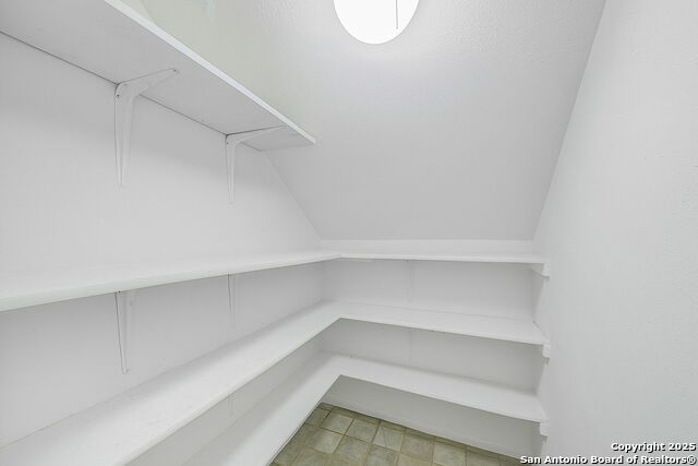 Image 12 of 38 For 11010 Kimes Park Dr