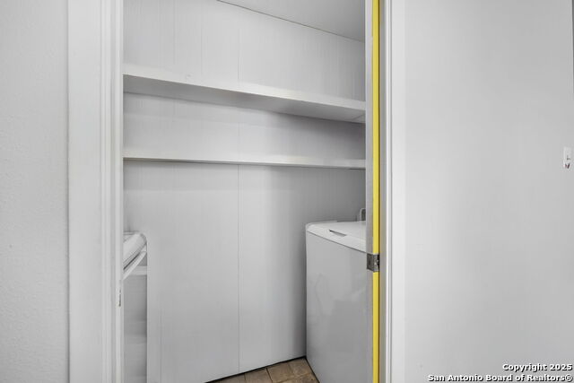 Image 24 of 38 For 11010 Kimes Park Dr