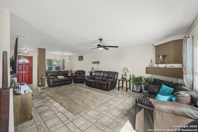 Image 9 of 38 For 11010 Kimes Park Dr