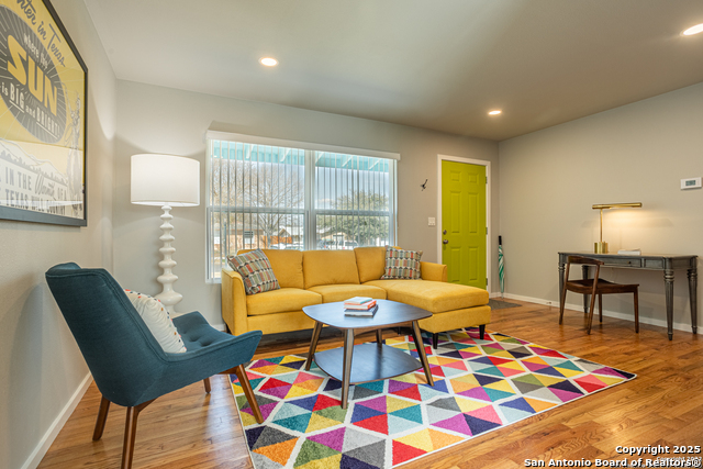 Image 2 of 10 For 414 Trudell  