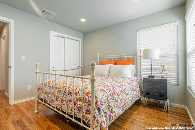 Image 6 of 10 For 414 Trudell  