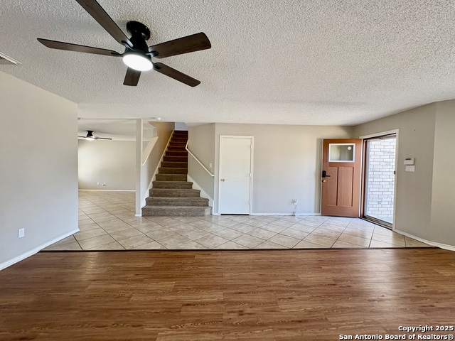 Image 4 of 24 For 7830 Fossil Banks