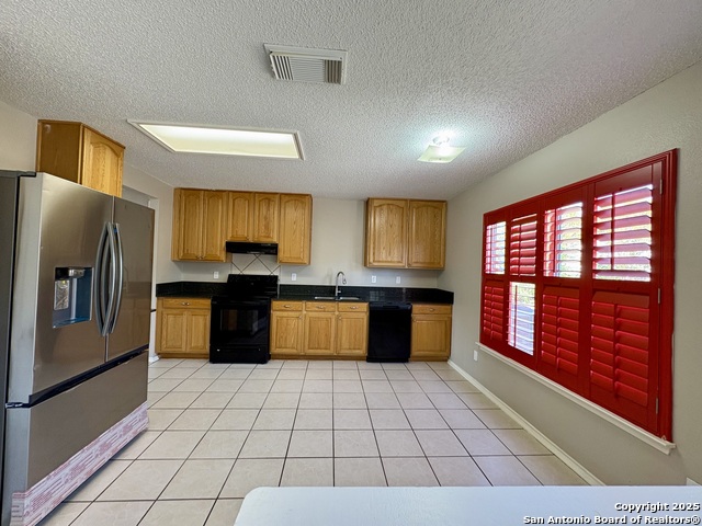 Image 6 of 24 For 7830 Fossil Banks