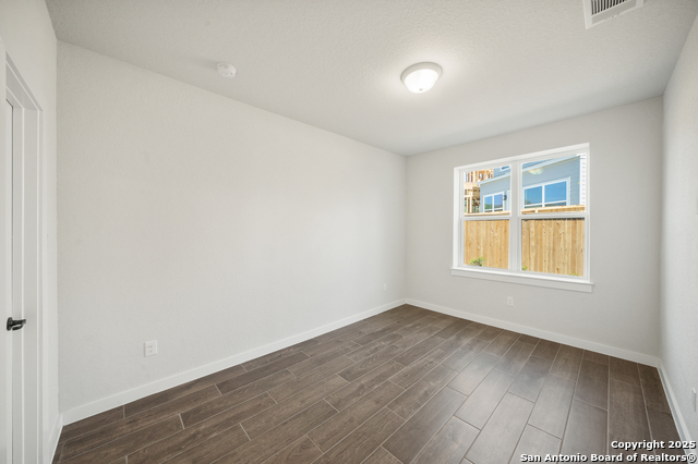 Image 12 of 22 For 5843 Whitby Unit 34