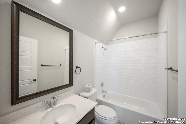 Image 16 of 22 For 5843 Whitby Unit 34