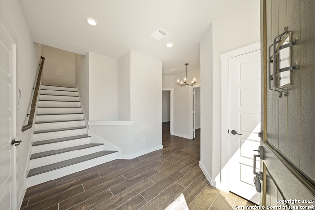 Image 3 of 22 For 5843 Whitby Unit 34