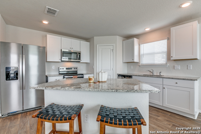 Listing photo id 2 for 11626 Lavendale Spur