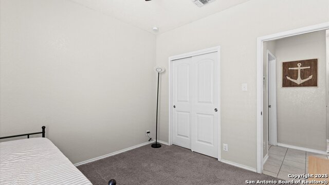 Listing photo id 14 for 428 Kings Way