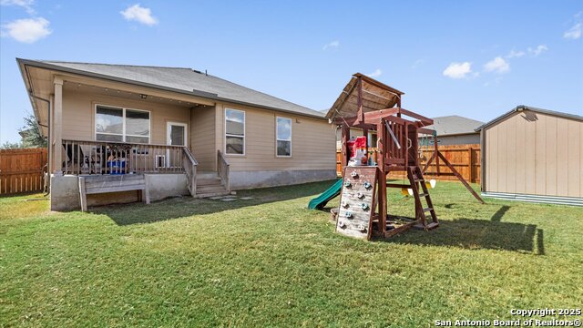 Listing photo id 20 for 428 Kings Way