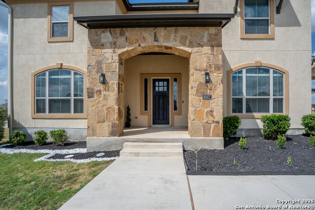 Image 3 of 52 For 6527 Tallow Way
