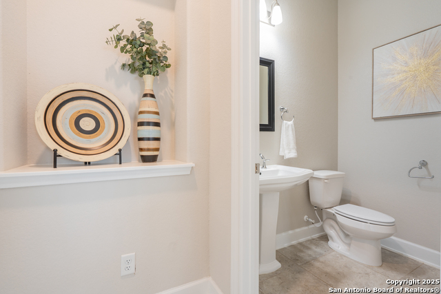 Image 8 of 52 For 6527 Tallow Way