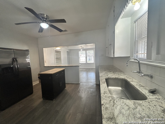 Image 14 of 34 For 255 Sayers E