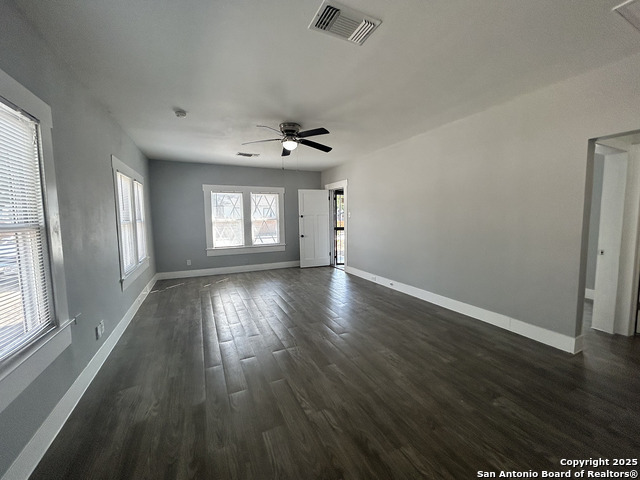 Image 22 of 34 For 255 Sayers E