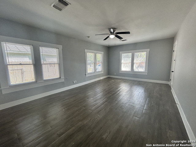 Image 25 of 34 For 255 Sayers E