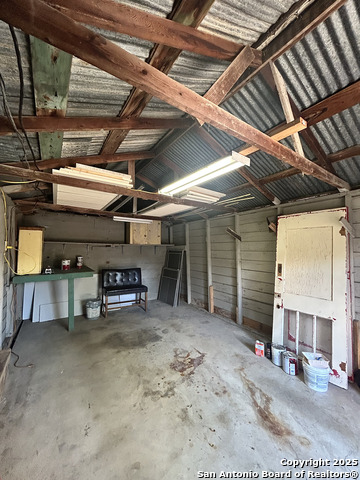 Image 29 of 34 For 255 Sayers E