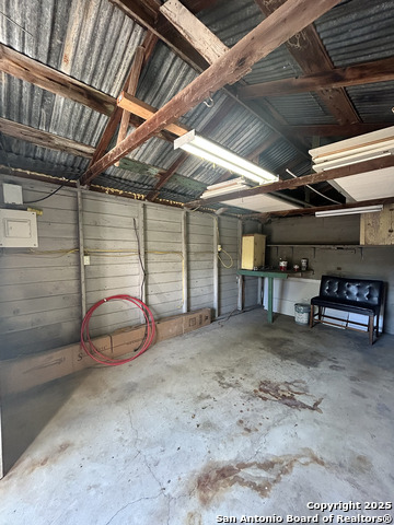 Image 31 of 34 For 255 Sayers E