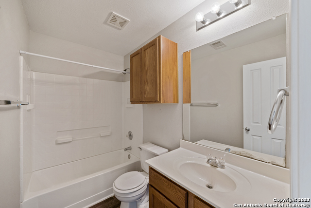 Image 18 of 34 For 216 Anvil Pl