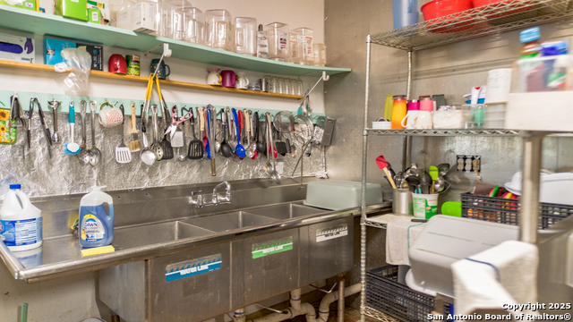 Image 33 of 42 For 763 Fm 536  