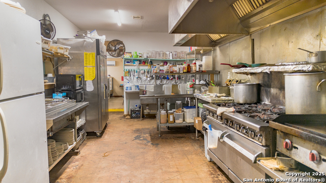 Image 35 of 42 For 763 Fm 536  