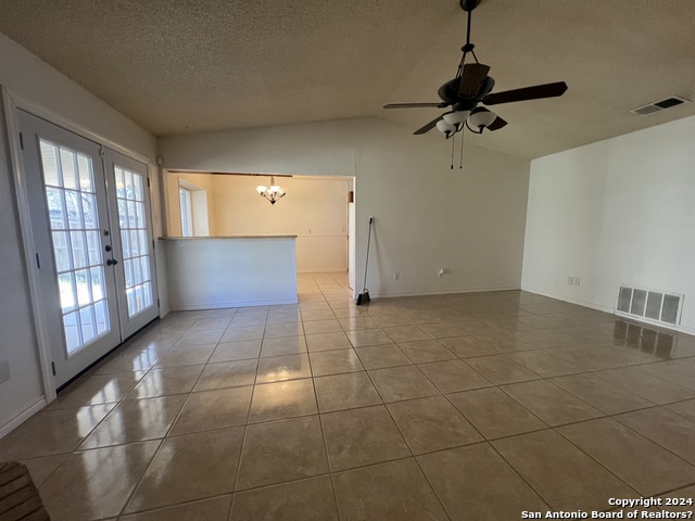 Image 4 of 23 For 14434 Bluewood