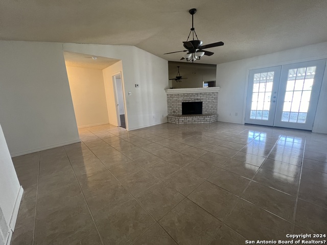 Image 6 of 23 For 14434 Bluewood