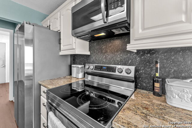Listing photo id 9 for 881 Georges