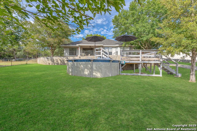 Listing photo id 36 for 881 Georges