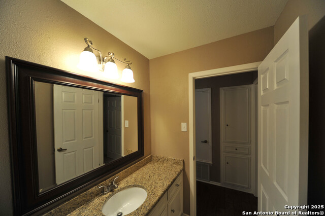 Listing photo id 10 for 11730 Whisper Bow