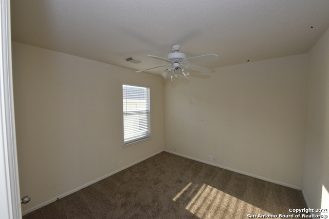 Image 16 of 19 For 15515 Robin Feather