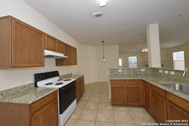 Image 2 of 19 For 15515 Robin Feather