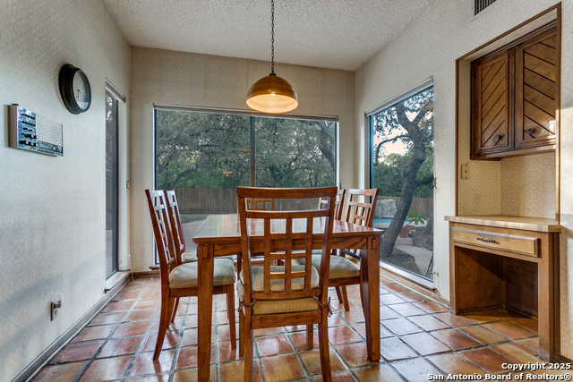 Image 11 of 25 For 1811 Moreshead