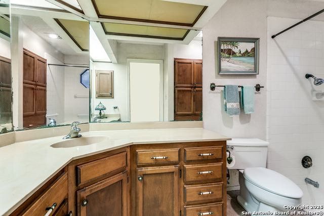 Image 17 of 25 For 1811 Moreshead