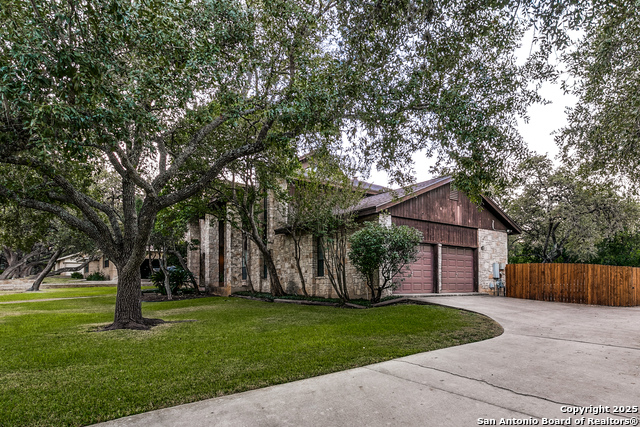 Image 2 of 25 For 1811 Moreshead