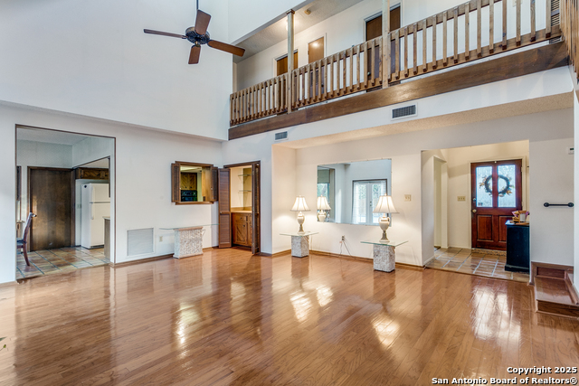 Image 3 of 25 For 1811 Moreshead