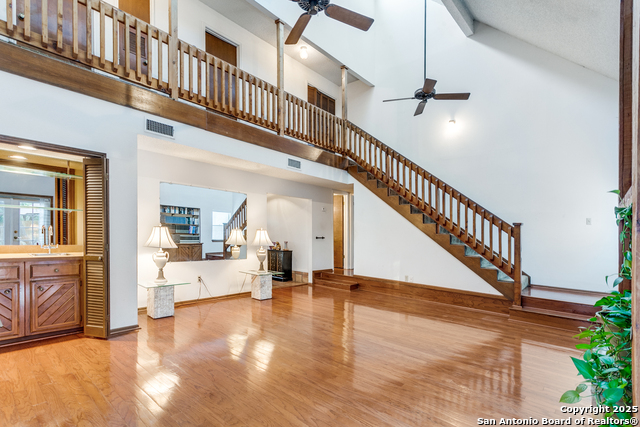 Image 4 of 25 For 1811 Moreshead