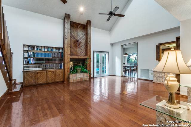 Image 7 of 25 For 1811 Moreshead