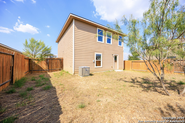 Image 36 of 39 For 12318 Carlson Valley