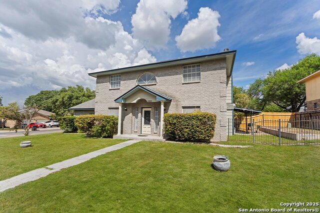 Image 14 of 32 For 13802 Fairway