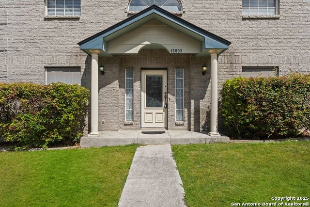 Image 2 of 32 For 13802 Fairway