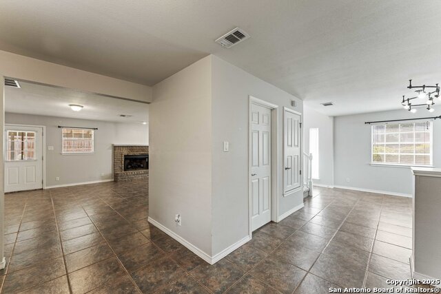 Image 21 of 32 For 13802 Fairway