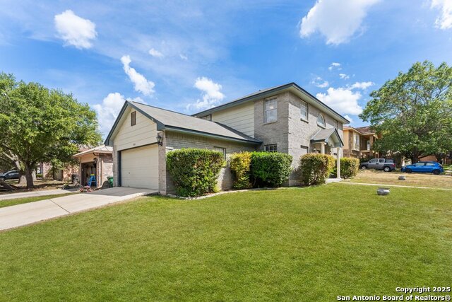 Image 3 of 32 For 13802 Fairway