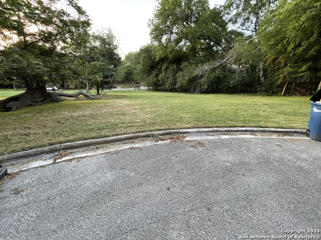 Listing photo id 1 for 12 Tealwood