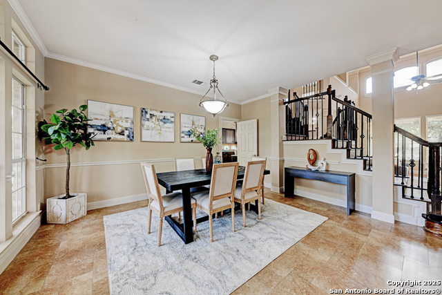 Listing photo id 13 for 802 Ridge Trace