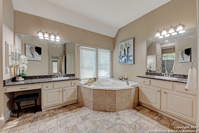 Listing photo id 18 for 802 Ridge Trace