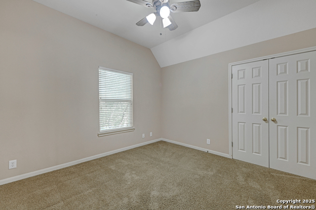 Listing photo id 29 for 802 Ridge Trace