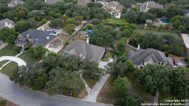 Listing photo id 41 for 802 Ridge Trace