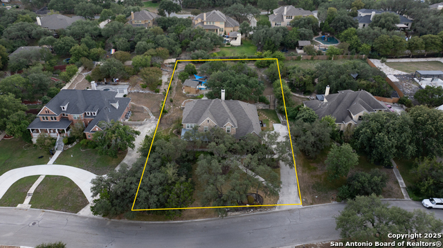 Listing photo id 42 for 802 Ridge Trace